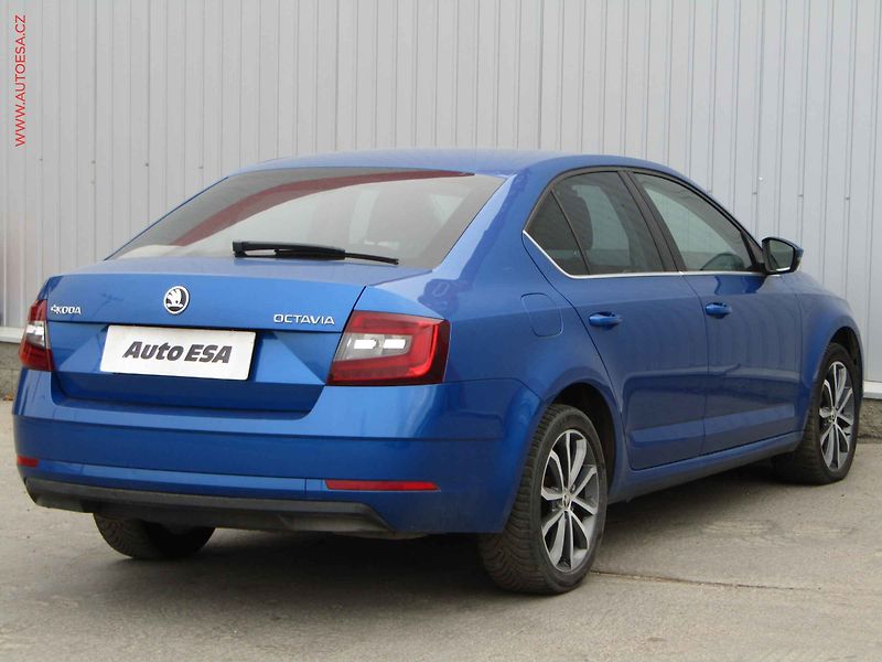 Škoda Octavia (2020) 2.0TDi, ČR, Style, LED, +pneu - fotka 4 z 20