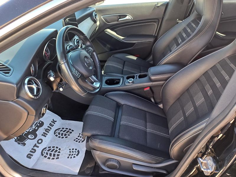 Mercedes-Benz CLA (2018) 180 - fotka 10 z 20