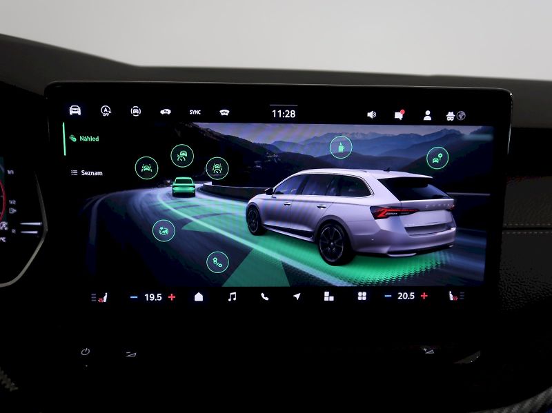 Škoda Octavia (2025) SPORTLINE 2.0TDI 110KW DSG - fotka 30 z 45