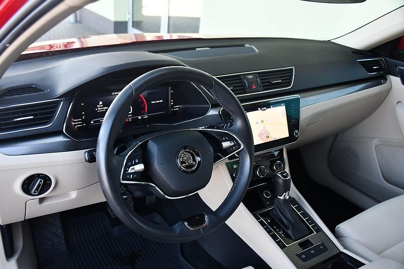 Škoda Superb 2.0TDi147kW STYL DSG 4X4 ČR 1M - fotka 15 z 42