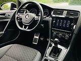 Volkswagen Golf 1.0TSI MANUÁL VÝHŘEV TAŽNÉ  - náhled 21