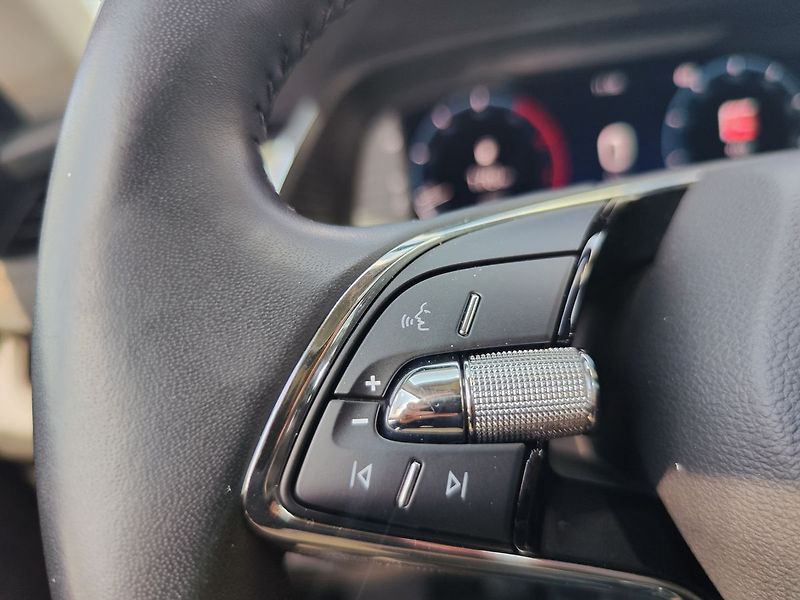 Škoda Octavia 2.0 TDI/110kW Style - fotka 24 z 30