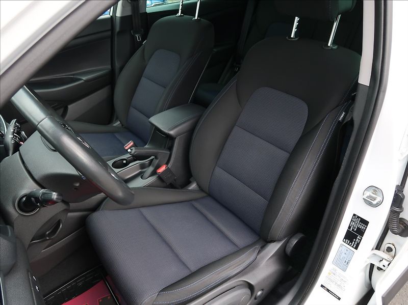 Hyundai Tucson 1,7 CRDi,85kW,1majČR,navi,tažn - fotka 10 z 27
