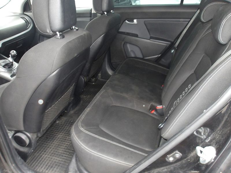 Kia Sportage 1,6GDi 99 kW ČR Serv.kn! - fotka 23 z 32