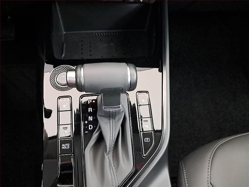 Kia Niro (2026) Style Hybrid - fotka 17 z 20
