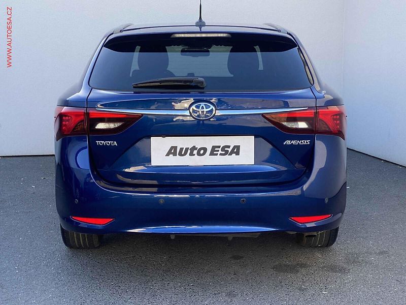 Toyota Avensis (2015) 2.0D-4D, 1.maj, Active, navi - fotka 5 z 19