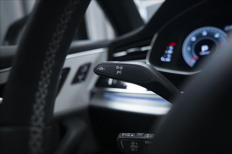 Audi Q7 3,0 TDI QUATTRO S-LINE 1. MAJ - fotka 24 z 45