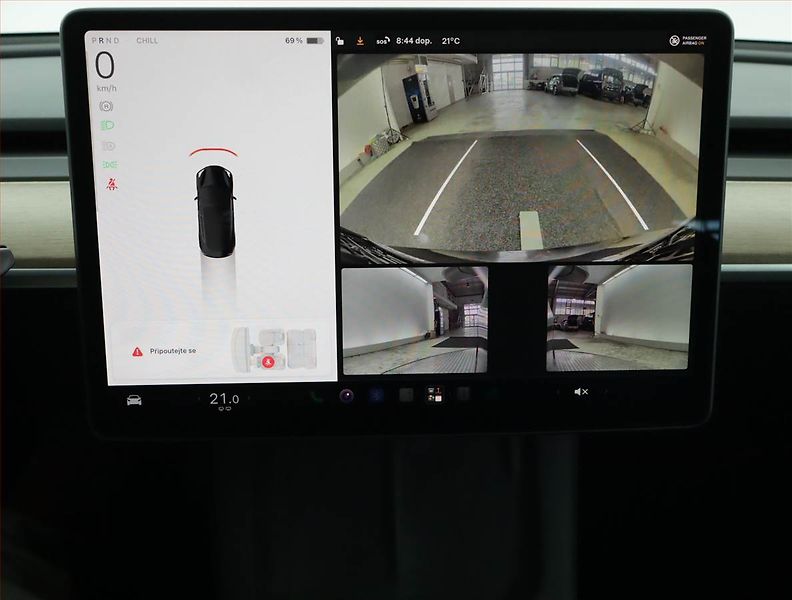 Tesla Model 3 (2022) Long Range 4WD 79kWh, SoH 91% - fotka 16 z 21