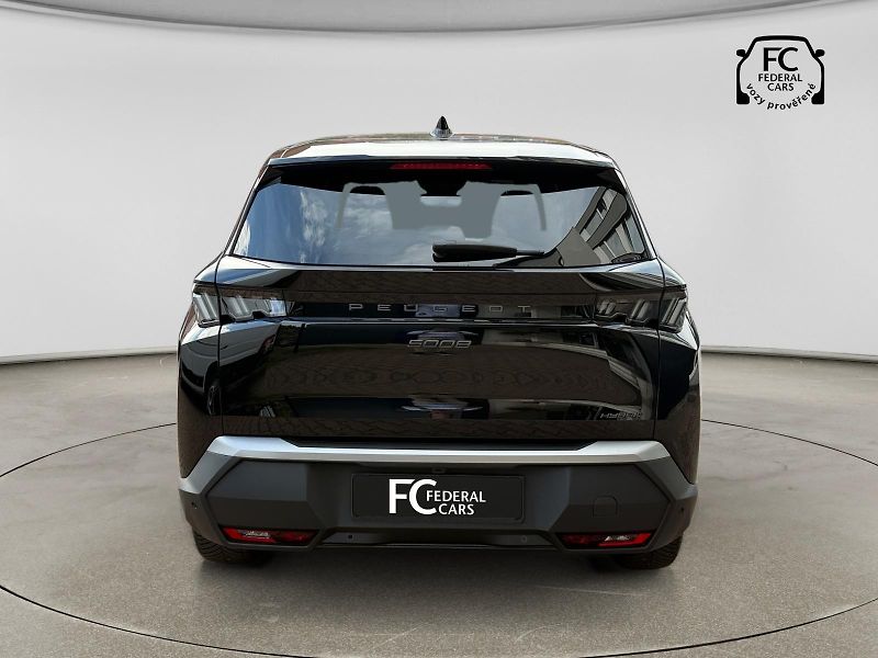 Peugeot 5008 (2026)  ALLURE Hybrid 145 e-DCS6 - fotka 4 z 15