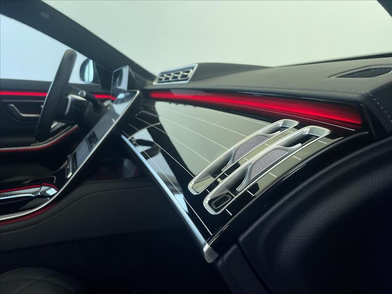 Mercedes-Benz Třídy S 450 d 4MATIC L AMG Line - fotka 16 z 21