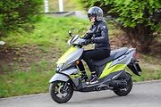 Markéta Děrgelová nepodcenila vybavení - oblečení s chrániči a dobře padnoucí helmu.