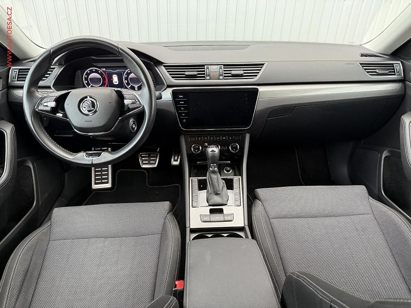 Škoda Superb (2021) 2.0 TDi, Style, DSG, LED - fotka 8 z 21