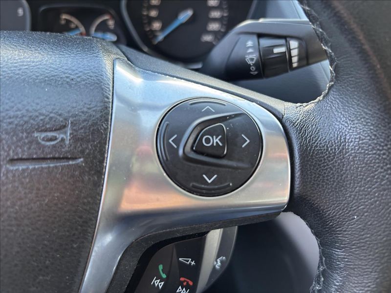 Ford C-MAX 2,0 TDCi 103kW Titanium - fotka 27 z 39