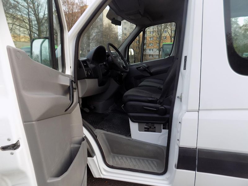 Mercedes-Benz Sprinter (2010) 2.2 95KW L2H1 6 MÍST - fotka 16 z 39