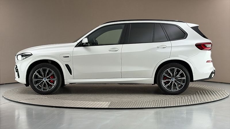 BMW X5 45e AUT xDrive M-paket - fotka 4 z 30
