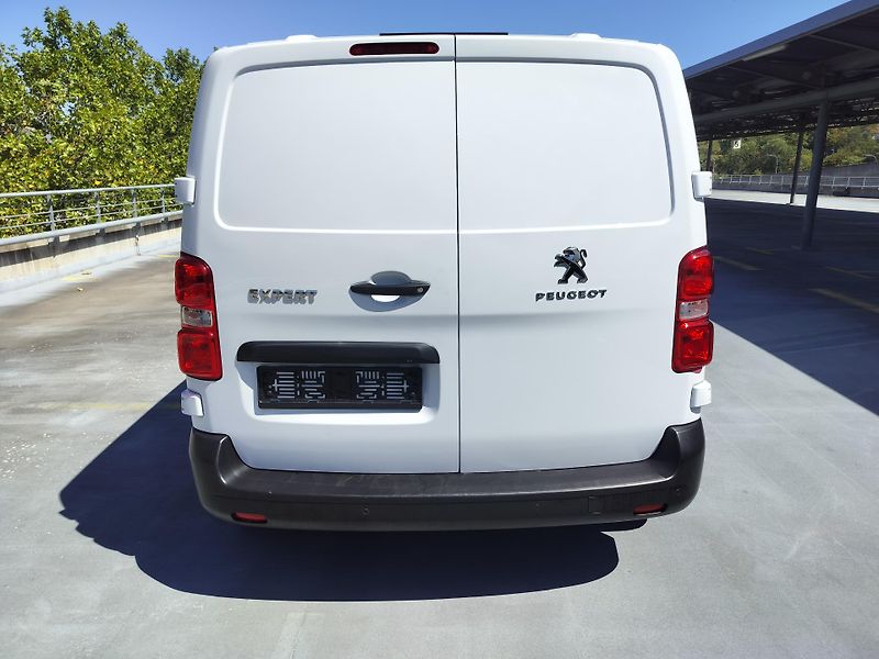 Peugeot Expert 1.5 BlueHDI - fotka 6 z 24