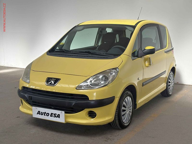 Peugeot 1007 (2006) 1.4i, AC, tažné - fotka 3 z 14