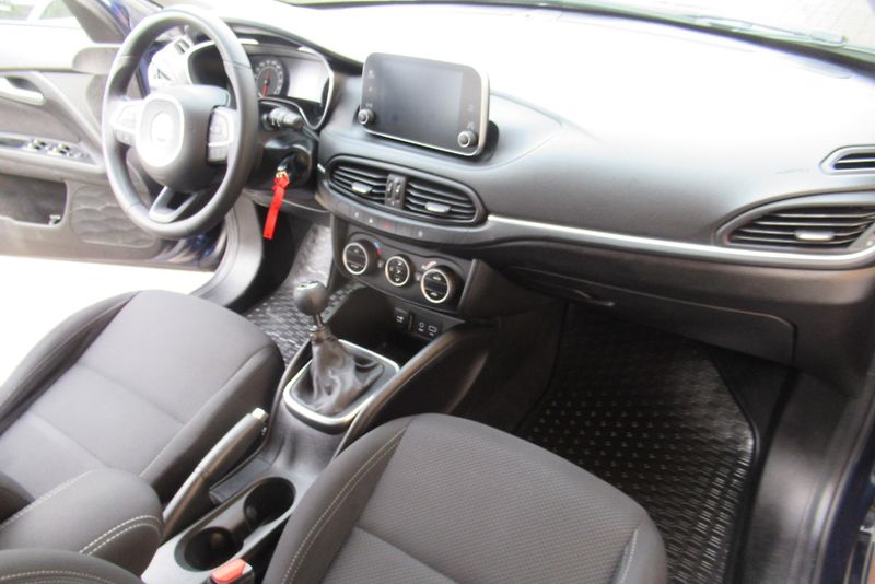 Fiat Tipo 1.6 JTDM  AUT. KLIMA  NAVIGACE - fotka 11 z 28