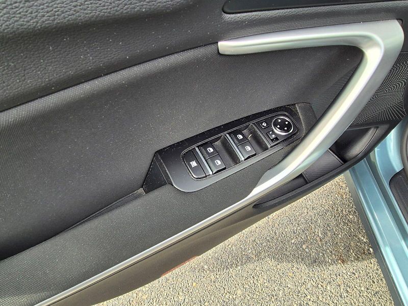 Kia Ceed (2025) SW TOP+Busines 1.5TGD-i 103kW - fotka 31 z 33