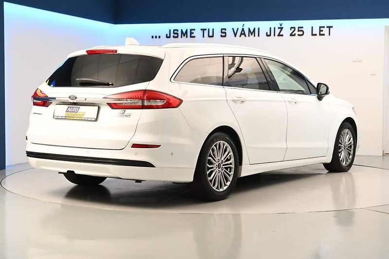 Ford Mondeo (2022) 2.0 LED ACC SONY 8AT Tažné ECO - fotka 5 z 36