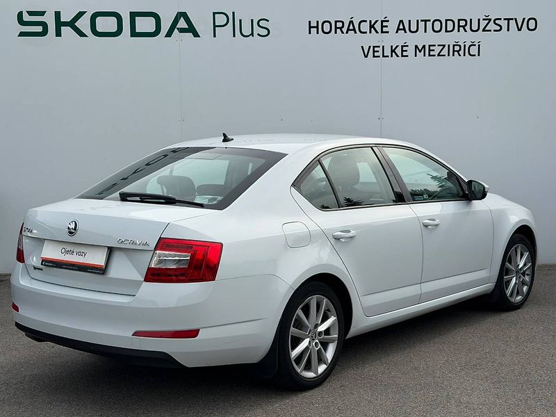Škoda Octavia Style 1,6 TDI 81 kW 5° MP - fotka 2 z 23