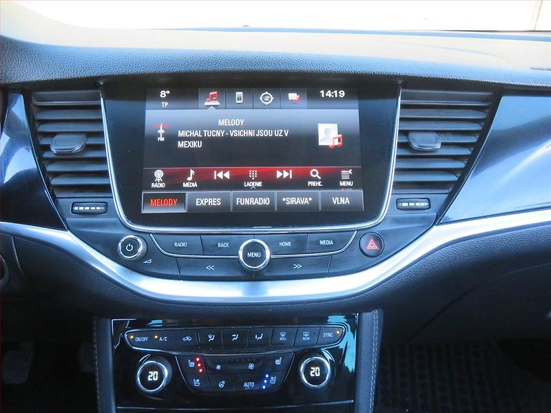 Opel Astra (2016) Innovation 1.6 BiCDTI - fotka 12 z 17