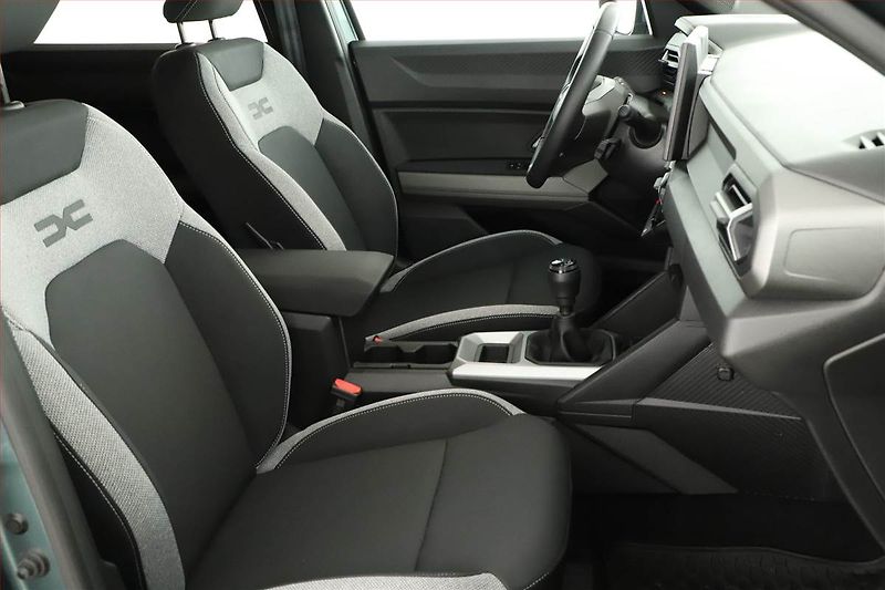 Dacia Bigster (2025) 1.2 MHEV, Journey, Navigace - fotka 16 z 18
