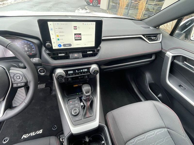 Toyota RAV4 2.5 Plug-In Hybrid 4X4 Dynamic - fotka 15 z 29