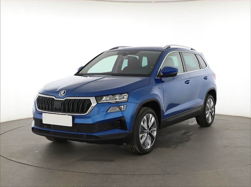 Škoda Karoq (2025) 1.5 TSI, Drive, FullLed - fotka 2 z 16