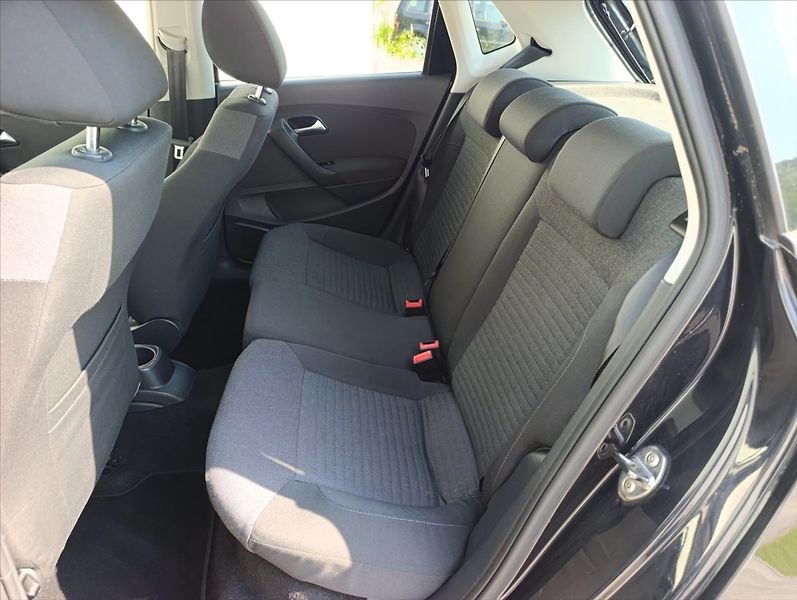 Volkswagen Polo 1,2 i Klimatizace - fotka 20 z 31