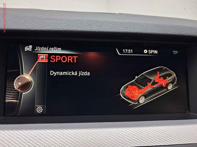 BMW Řada 5 (2015) 3.0 D M550d xDrive, AT, kůže - fotka 22 z 22