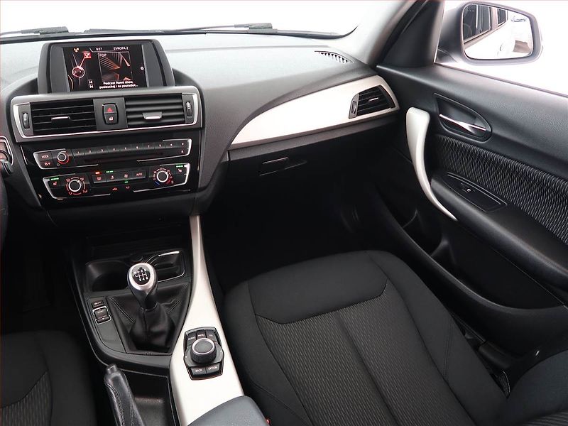 BMW Řada 1 (2015) 116d, Serv.kniha, Tempomat - fotka 8 z 18