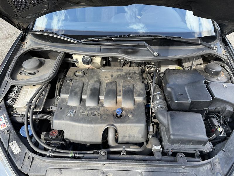 Peugeot 206 2.0 HDI XS - fotka 17 z 17