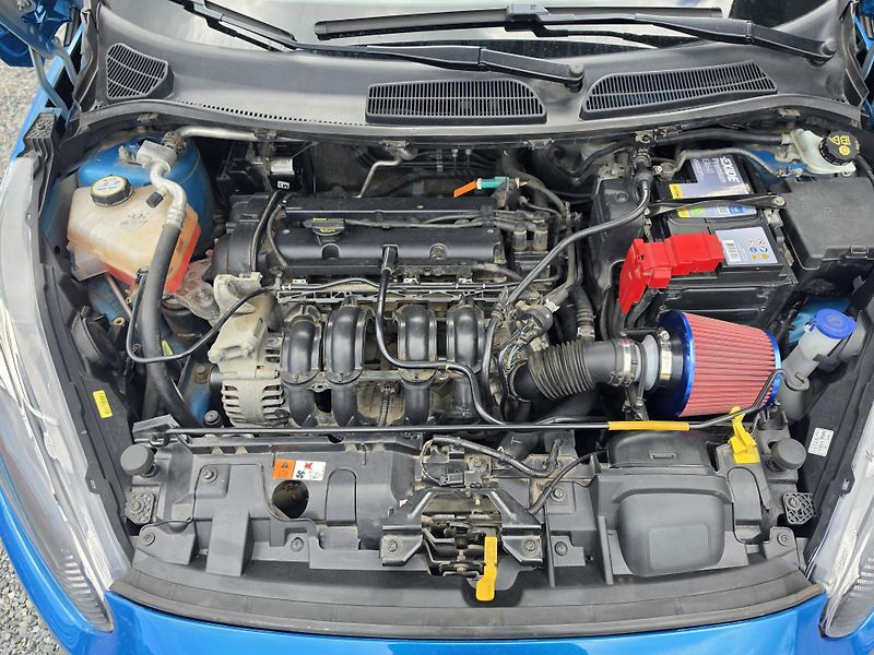 Ford Fiesta 1.2 i  - fotka 12 z 19