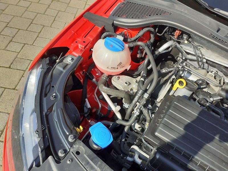Škoda Rapid (2016) 1.2 TSi ACTIV - fotka 21 z 35