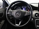 Mercedes-Benz GLA (2018) 200 d 4MATIC, 4X4 - náhled 14
