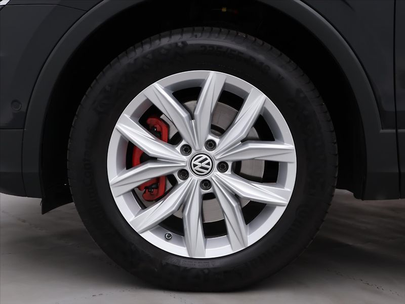 Volkswagen Tiguan 2,0 TSI 162kW DSG 4MOT Highlin - fotka 41 z 48