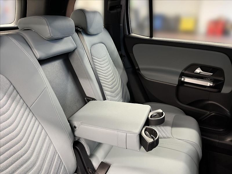 Mercedes-Benz GLB 180 d Progressive Line - fotka 20 z 22