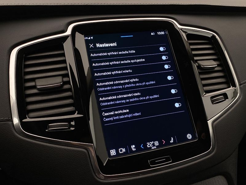 Volvo XC90 B5 AWD DARK PLUS AUT REZERVACE - fotka 46 z 49