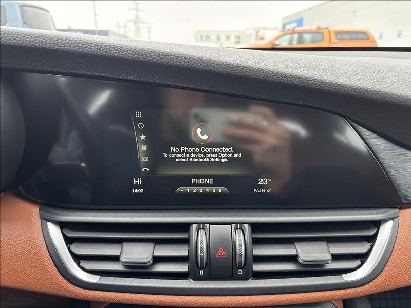 Alfa Romeo Giulia 2,2 JTDm 132kW 180 MT Super - fotka 31 z 37