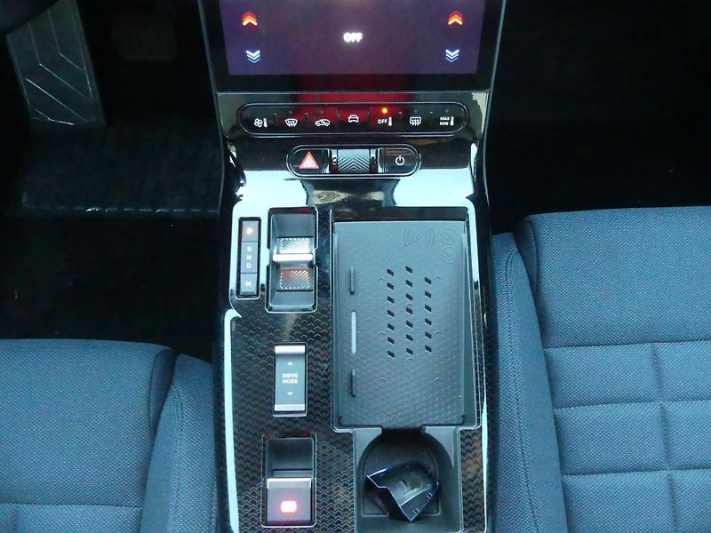 Citroën C5 Aircross (2026) PLUS Hybrid 145k Automatic - fotka 15 z 20