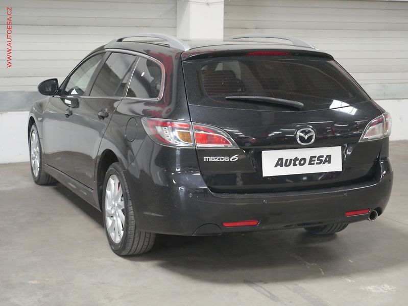 Mazda 6 (2011) 2.2 MZR-CD, Xenon, výhřev sed - fotka 4 z 19