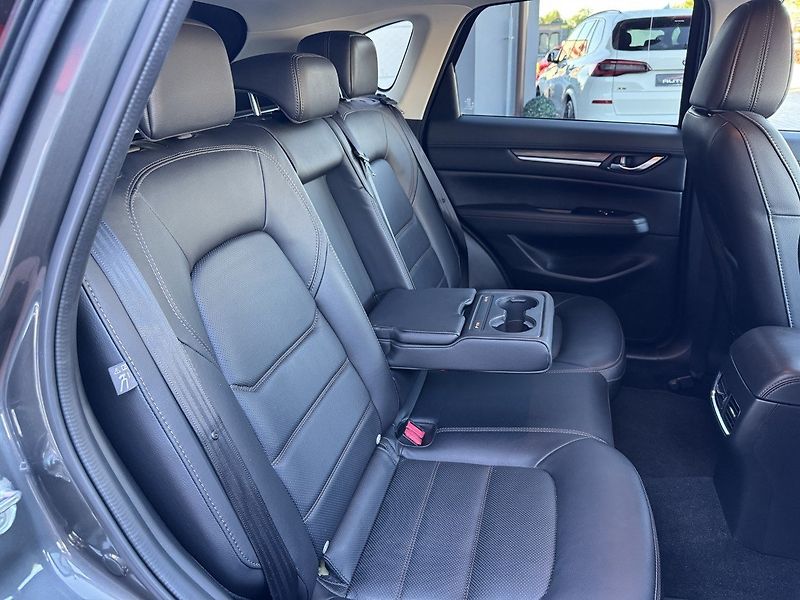 Mazda CX-5 (2018) 2.0 G-165 AWD LED Bose Kamera - fotka 18 z 50