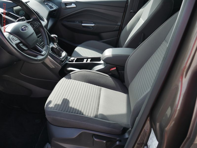 Ford Grand C-MAX (2019) 1.5 EB, 1.maj,ČR, servis - fotka 9 z 19