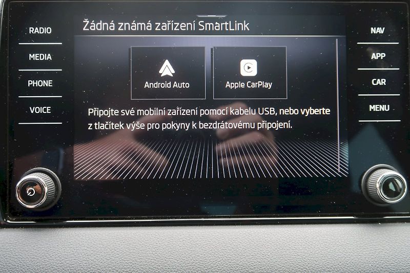 Škoda Karoq (2025) Top Selection 1.5 TSI 110 kW - fotka 8 z 28