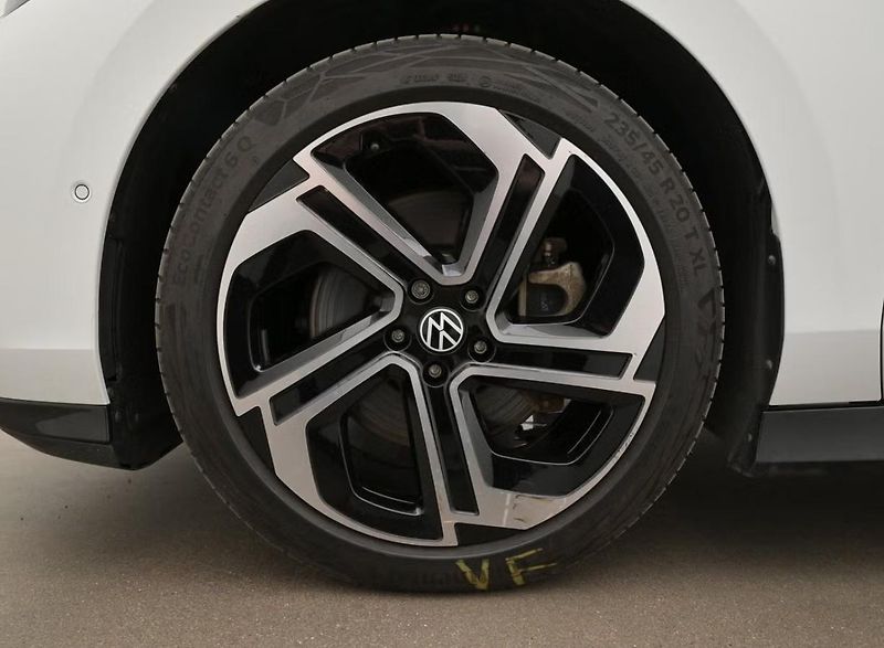 Volkswagen ID.7 Tourer GTX SoH 99% 360k Masáž HuD Taž - fotka 26 z 26