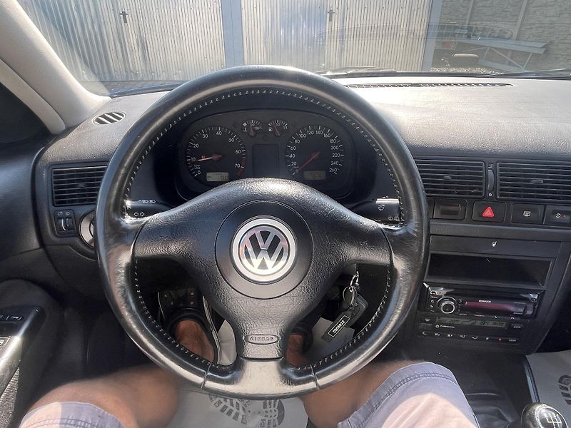 Volkswagen Golf 1.6i SR 100PS 134TKM REZERVACE - fotka 165 z 174