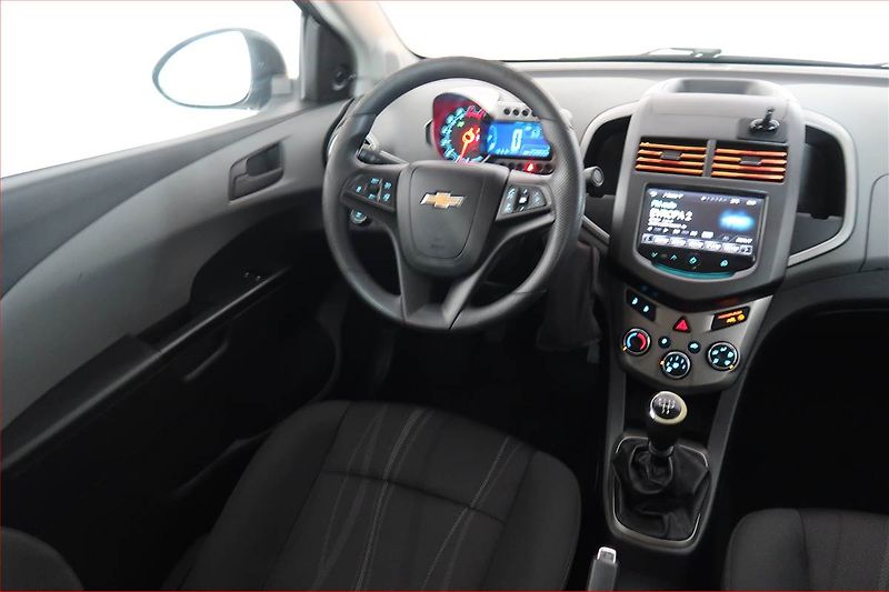 Chevrolet Aveo (2013) 1.2 i 16V, po STK, Tažné - fotka 7 z 16