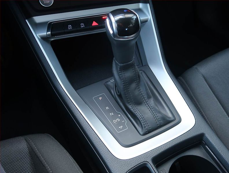 Audi Q3 (2020) 40 TFSI - fotka 13 z 25