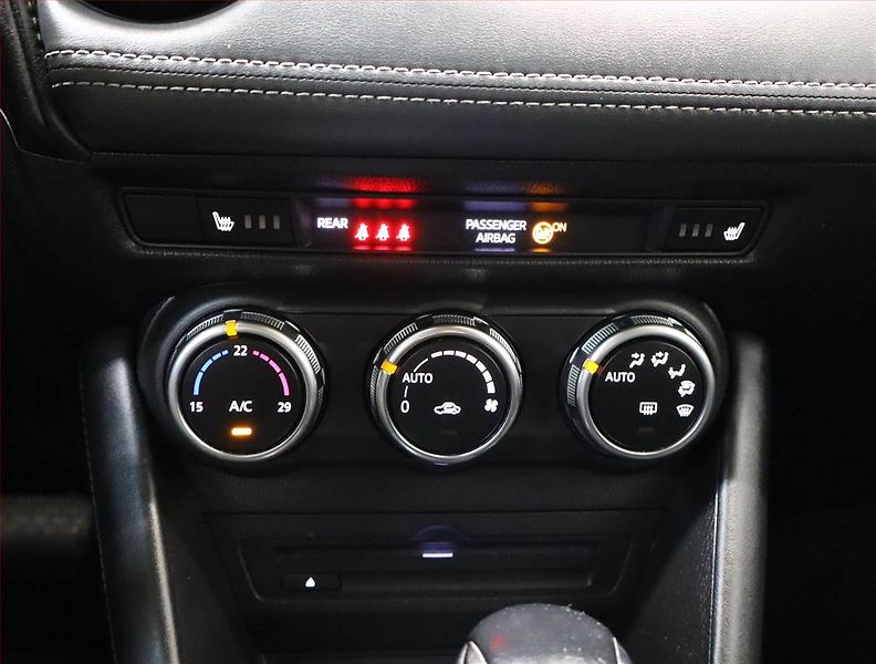 Mazda CX-3 (2020) 2.0 Skyactiv-G, Automat - fotka 12 z 20
